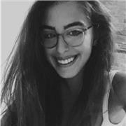 Chica con bachillerato científico y estudiante de química en la universidad de Barcelona, se ofrece para impartir clases de biología, química y matemáticas